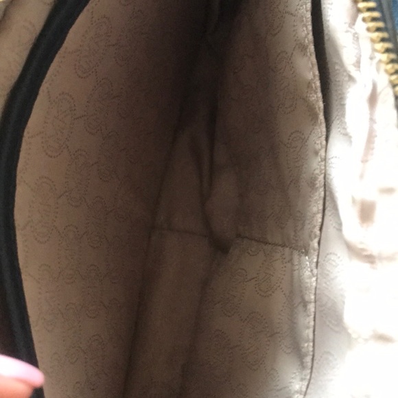 Michael Kors Blue Satchel. - Picture 4 of 6